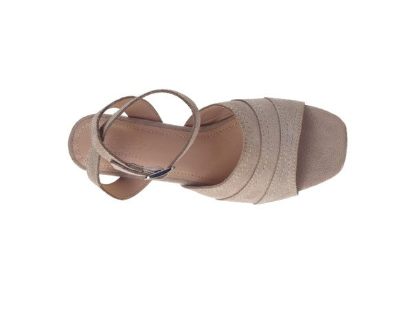 SIGRID FINE SUEDE BLOCK HEELED SANDAL IN NUDE - Faylinn & Co