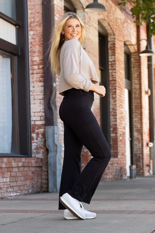 The Liz - Crossover Bootcut Leggings with Pockets - Faylinn & Co