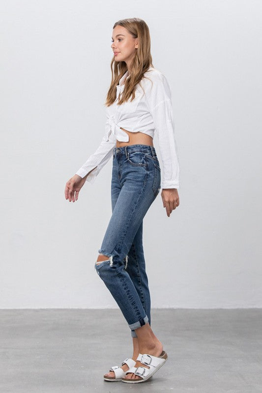 MID-RISE SLIM BOYFRIEND JEANS - Faylinn & Co