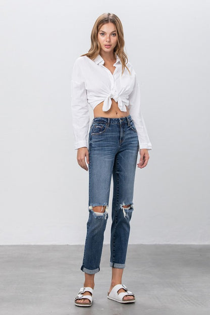 MID-RISE SLIM BOYFRIEND JEANS - Faylinn & Co
