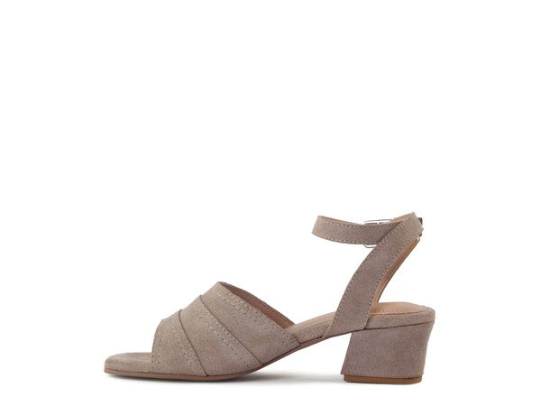 SIGRID FINE SUEDE BLOCK HEELED SANDAL IN NUDE - Faylinn & Co