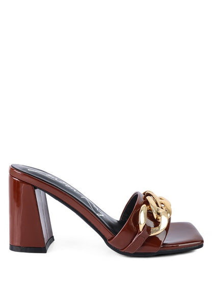 PLAYDOLL METAL CHAIN DETAIL BLOCK HEEL SANDAL - Faylinn & Co