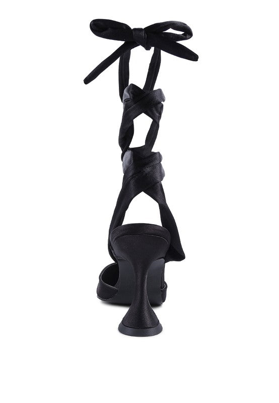 Fonda Pump - Faylinn & Co