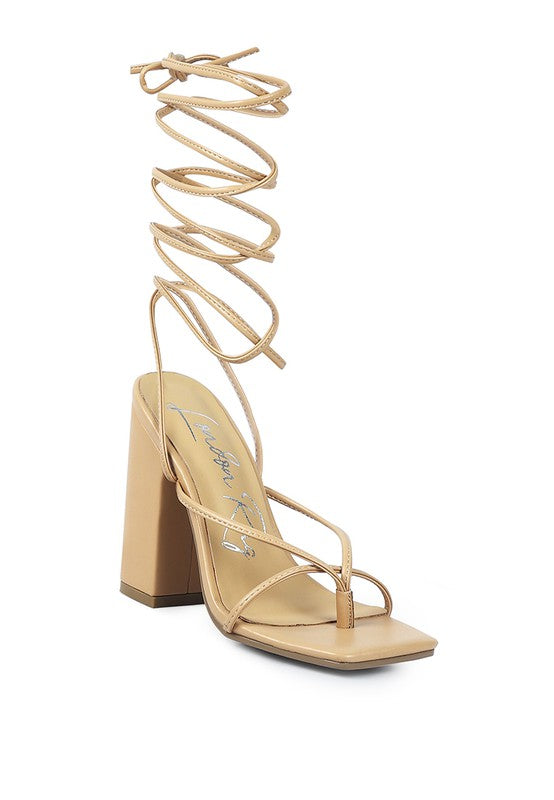 PIRI TOE RING TIE UP BLOCK SANDALS - Faylinn & Co