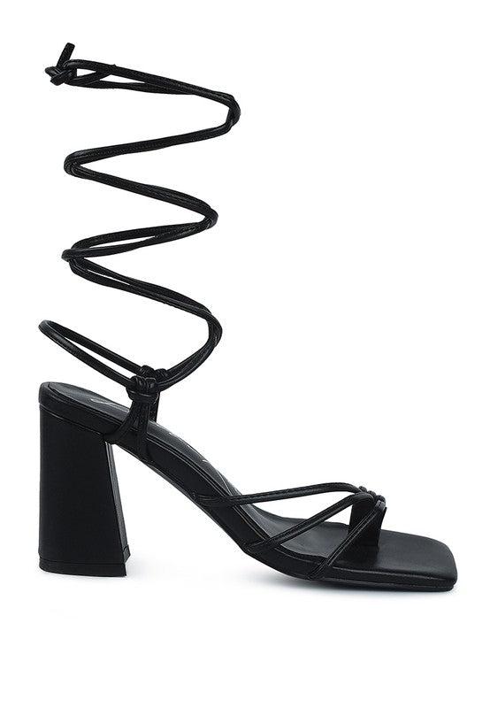 PIRI TOE RING TIE UP BLOCK SANDALS - Faylinn & Co