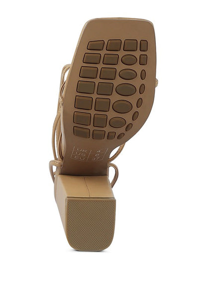 PIRI TOE RING TIE UP BLOCK SANDALS - Faylinn & Co