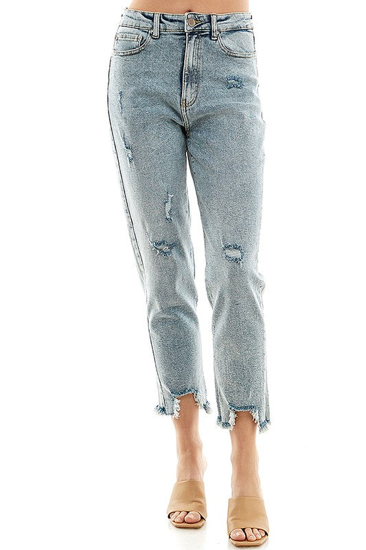DISTRESSED DETAILED STRAIGHT LEG JEANS - Faylinn & Co
