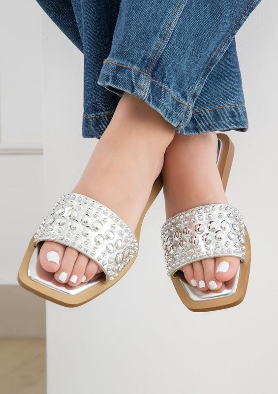 GIA SUMMER SANDALS WITH STUDS - FLATS - Faylinn & Co
