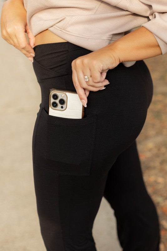 The Liz - Crossover Bootcut Leggings with Pockets - Faylinn & Co