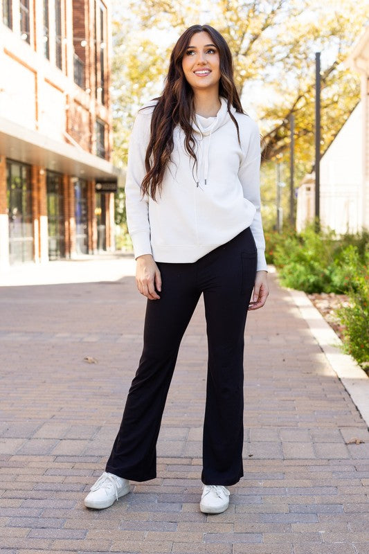 The Liz - Crossover Bootcut Leggings with Pockets - Faylinn & Co