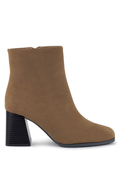 Cox Cut Out Block Heeled Chelsea Boots - Faylinn & Co