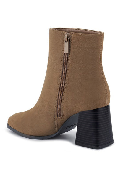 Cox Cut Out Block Heeled Chelsea Boots - Faylinn & Co