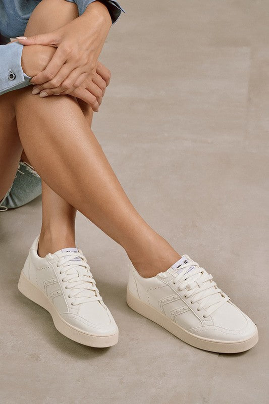 low Top, lace up, Sneakers - Faylinn & Co